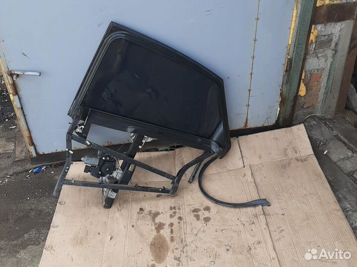 Стекло боковое Audi A6 C5 Ауди А6 ц5