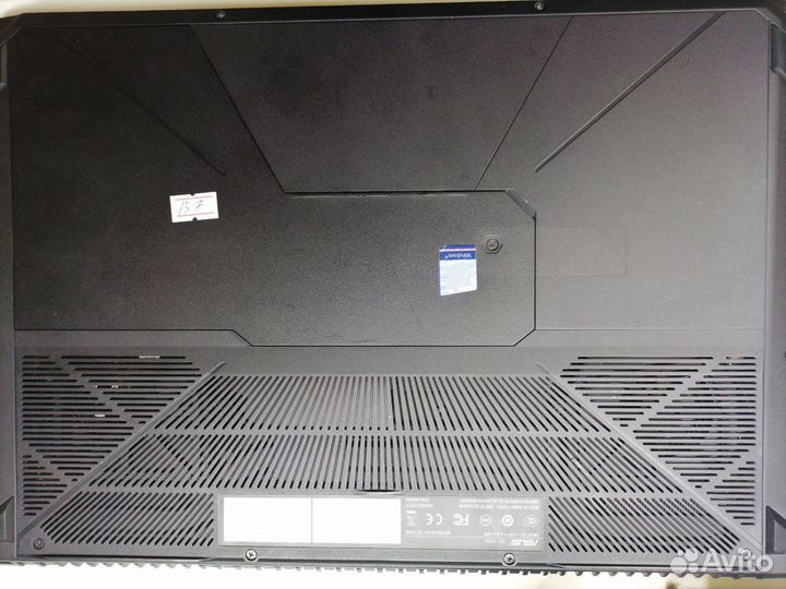 Игровой Asus i5-7300HQ 2,5GHz 8GB, SSD 111GB