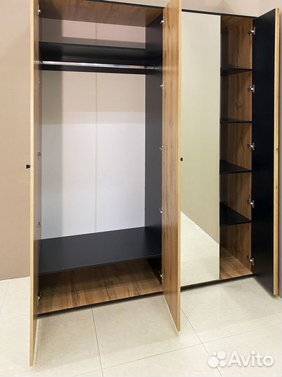 Шкаф 4 двери