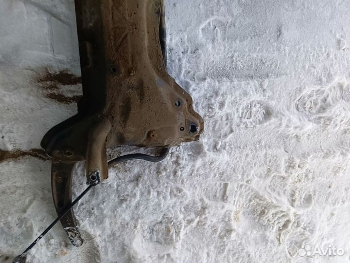 Передний подрамник всборе с рычагами Peugeot 307