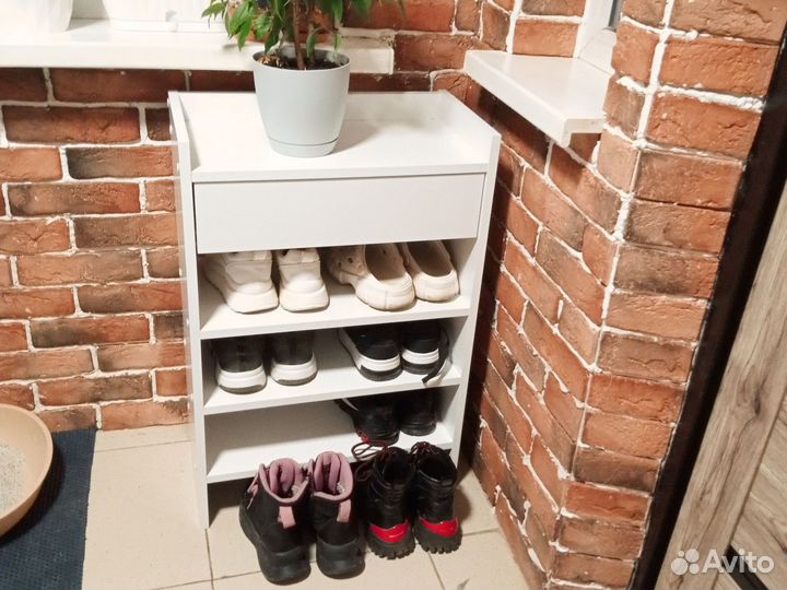 Обувницу новая, купили 18.02,2025