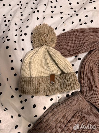 Вязаный костюм на малыша