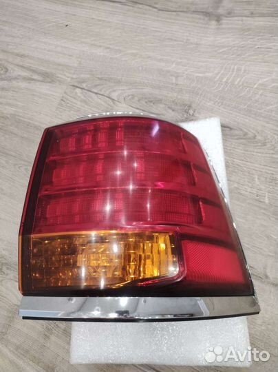 Фонарь задний