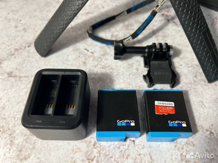 GoPro hero 9 black + штатив + 2 аккумулятора+micro