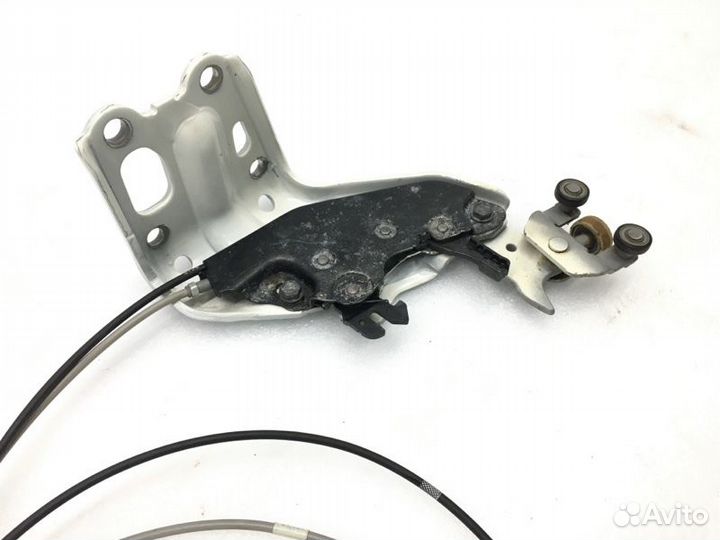 Петля двери задняя левая Toyota Alphard H10 2.4