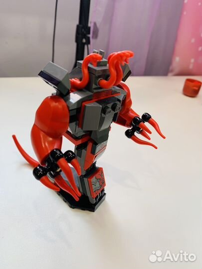 Lego Ninjago минифигурки и аксессуары