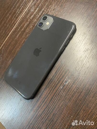 iPhone 11, 64 ГБ