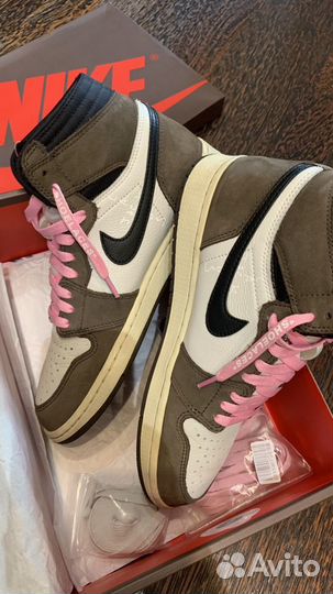 Air jordan 1 high og x Travis scott