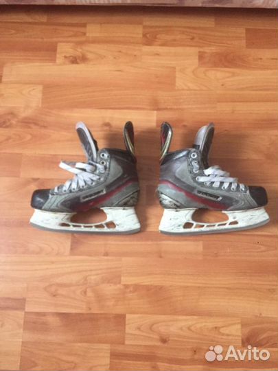 Коньки хоккейные bauer vapor X7.0 размер 38 eur