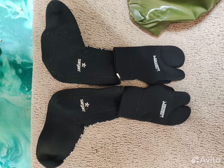 Гидрокостюм