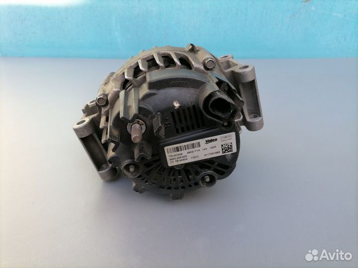 Генератор Ваз Лада Веста Vesta Иксрэй X-RAY б/у