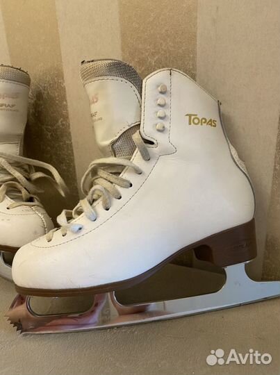 Коньки фигурные женские