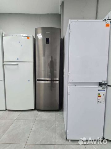 Холодильник двухкамерный в хорошем состоянии