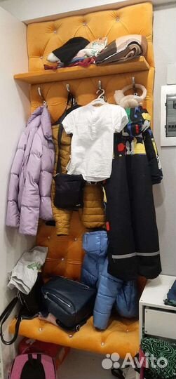 Настенная панель с каретной стяжкой вешалка