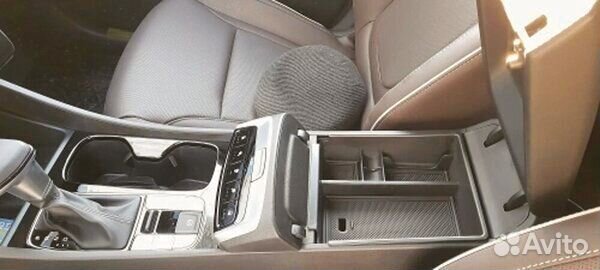 Органайзер в подлокотник Hyundai Tucson NX4 2022