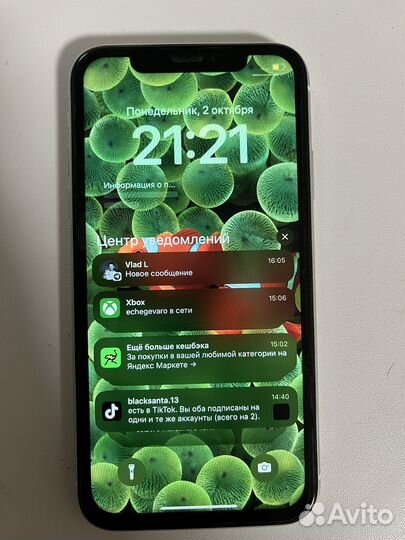 Телефон iPhone XR 64