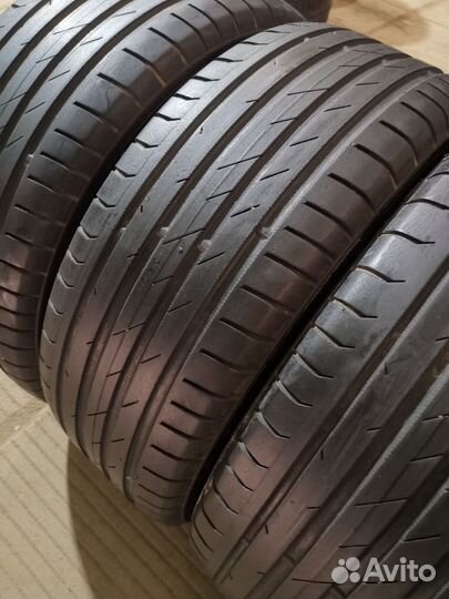 Nokian Tyres Hakka Black 225/55 R17