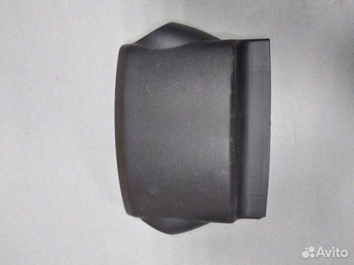 Кожух рулевой колонки Mitsubishi Pajero V8