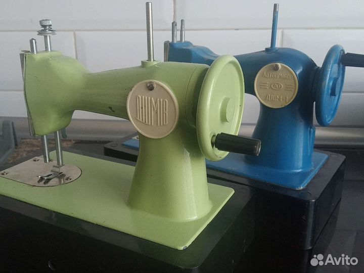 Детская швейная машинка СССР