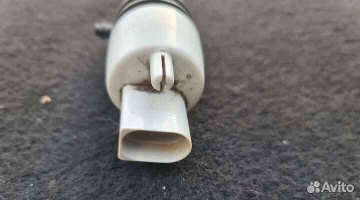 Моторчик омывателя лобового стекла Mercedes C205