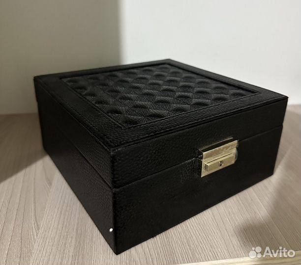 Шкатулка для украшений