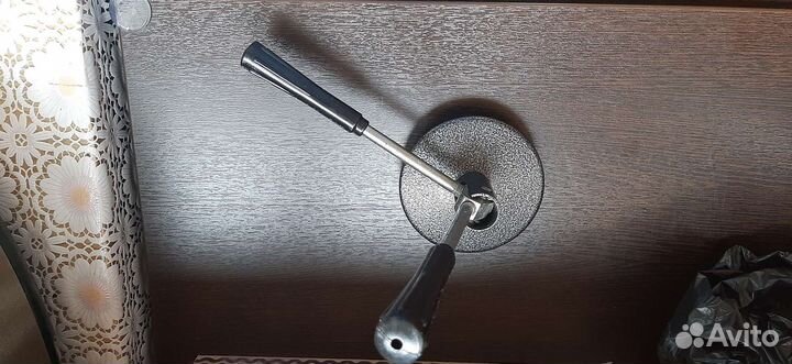 Закаточная машинка для банок