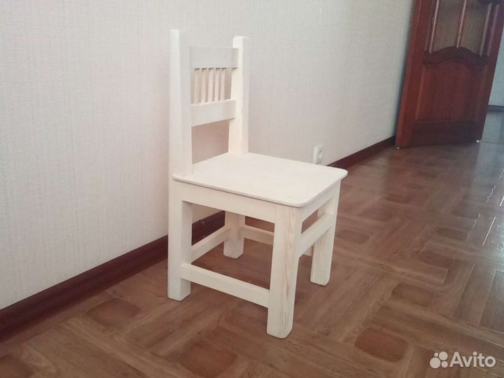 Детский стульчик