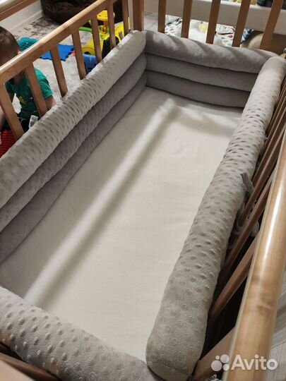 Бортики в детскую кроватку