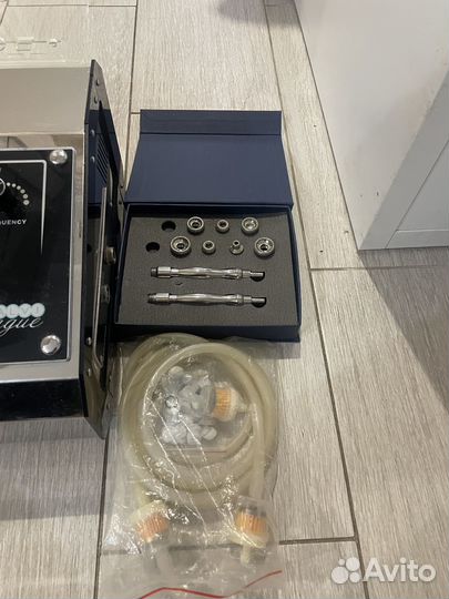 Аппарат Alvi Prague A-03 УЗ+ микродермабразия