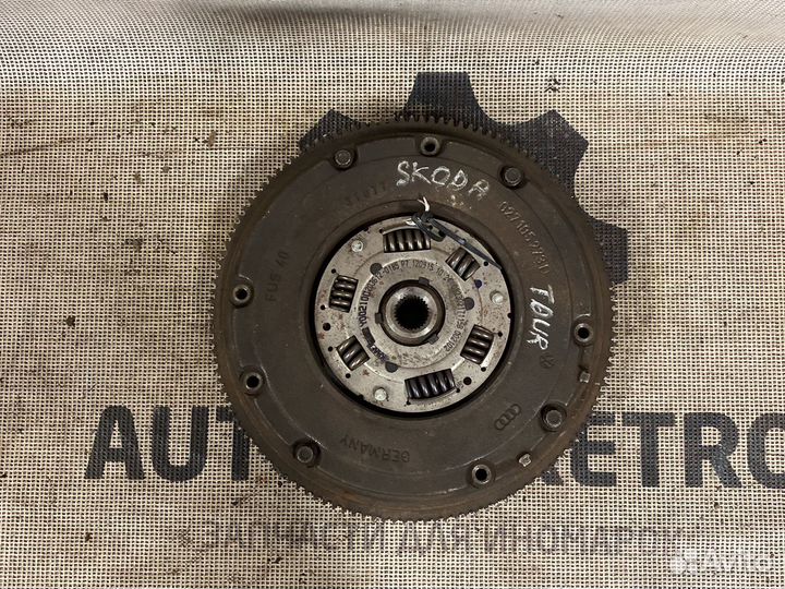 Комплект сцепления Skoda Octavia Tour 027198141X
