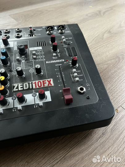 Allen & Heath ZEDi-10FX