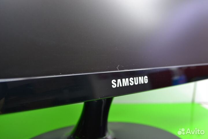 Монитор Samsung 22 в отличном состоянии