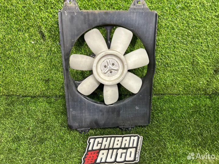 Вентилятор радиатора двс правый Mitsubishi Chariot