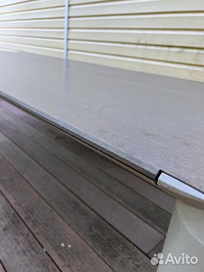 Стол для зоны барбекю