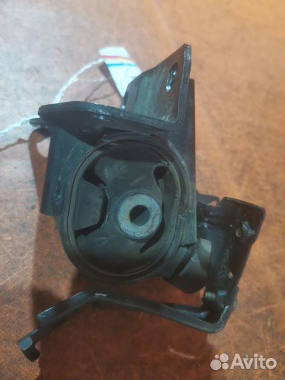 Подушка двс Toyota Opa ZCT10 (Переднее Левое)