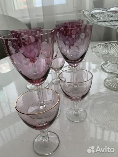 Набор бокалов и рюмок