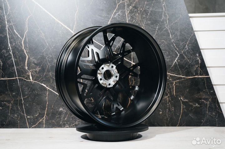 Кованные диски R22 Mercedes-Benz C-Class AMG