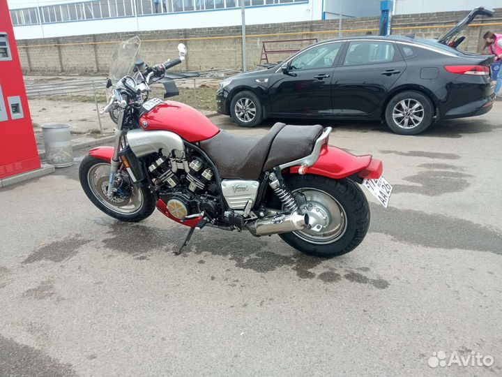 Yamaha v max 1200