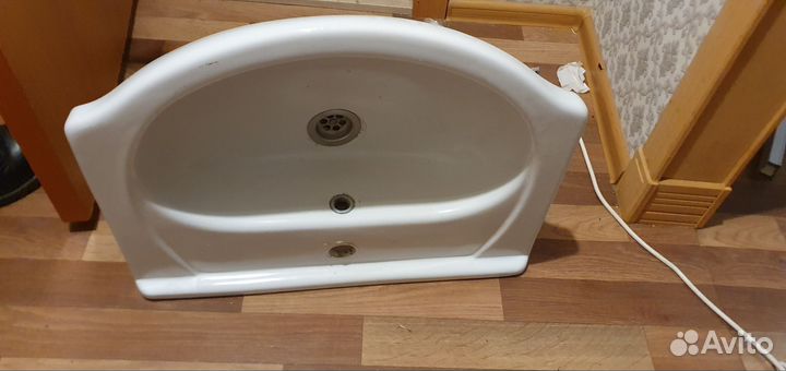 Раковина бу