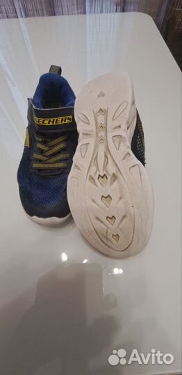 Кроссовки детские