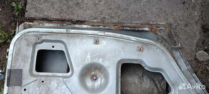 Дверь задняя левая ваз 2110