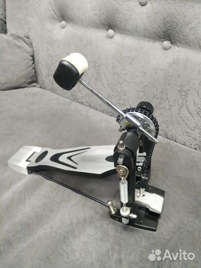 Педаль для бас барабана