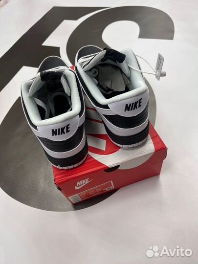 Кроссовки Nike dunk