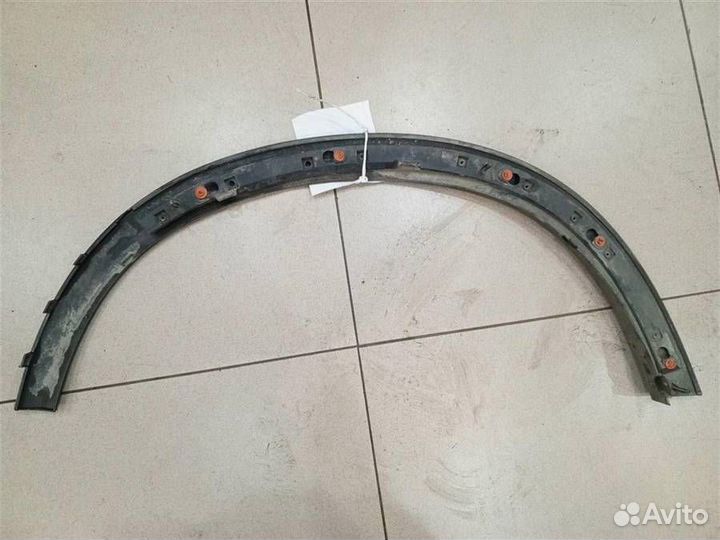 Накладка переднего крыла правого Volvo XC90 2002