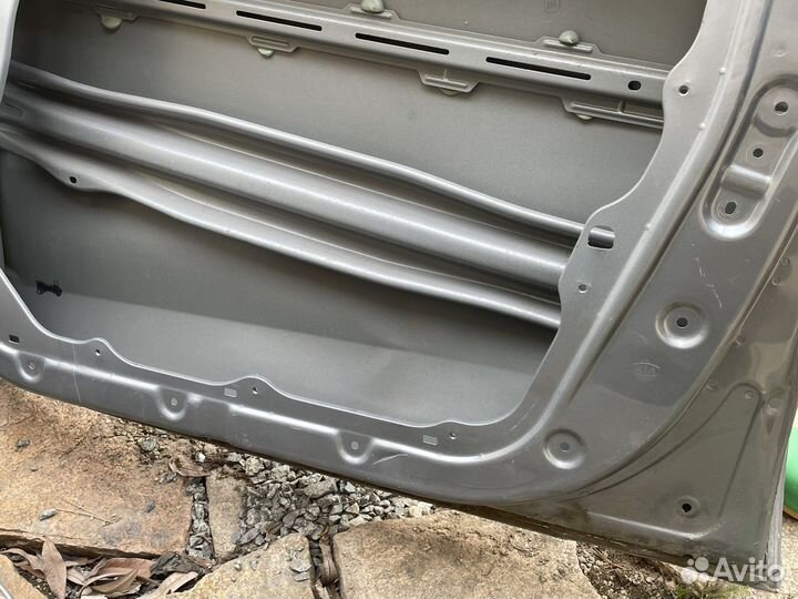 Дверь передняя правая kia sportage 4