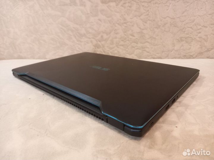 Ноутбук Asus Vivobook
