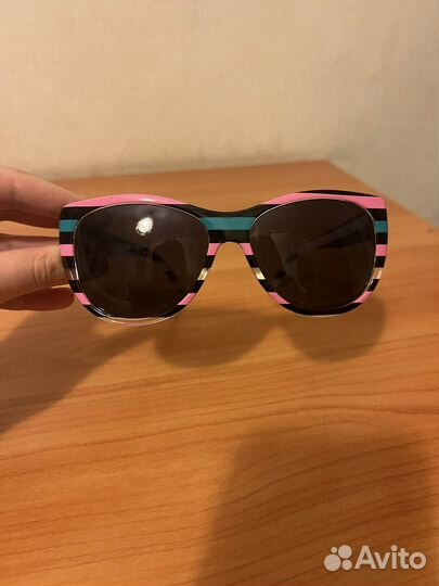 Солнечные очки женские