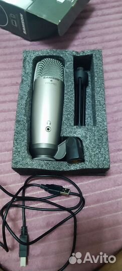 Студийный микрофон