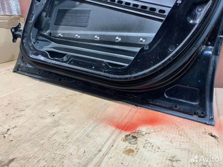 Передняя правая дверь Mercedes GL 164 2010г