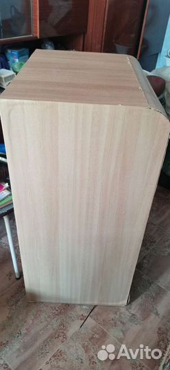 Тумбы, шкафы